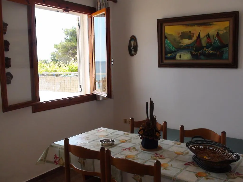 Constantinos Apartments Lászi 0*,  Görögország