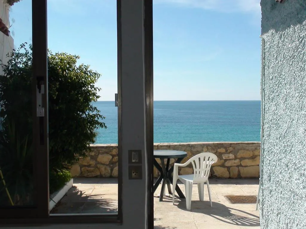 Constantinos Apartments Lászi